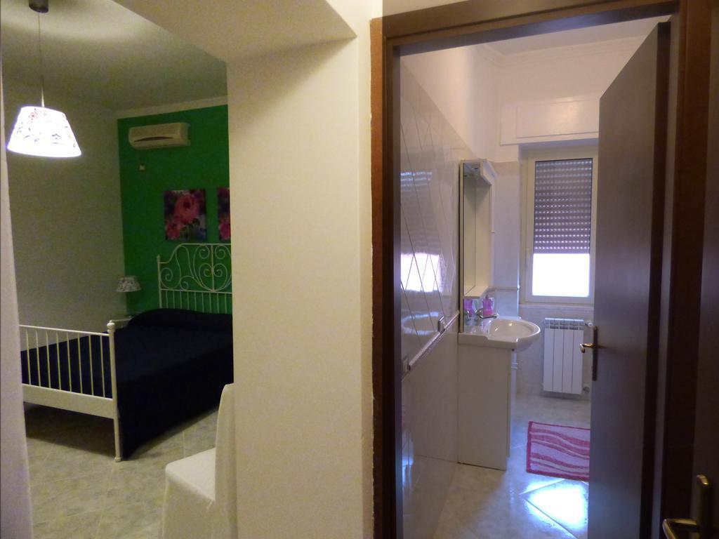 Bed and Breakfast La Darsena Di Fiumicino Zimmer foto